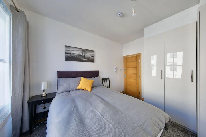 Room 3 of 15