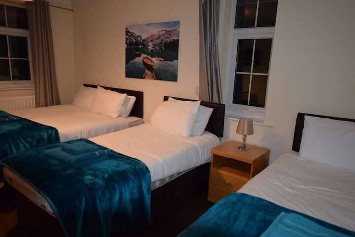 Room 16 of 27