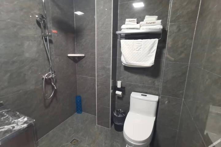 Junyi Hotel (Yulin Shangjun Road)