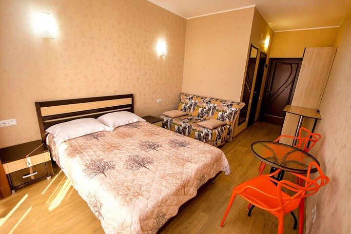 Room 9 of 95