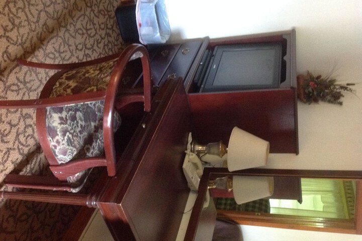 Room 3 of 24