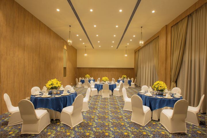 Ballroom/Hall 47 of 51