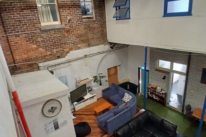 Room 27 of 52