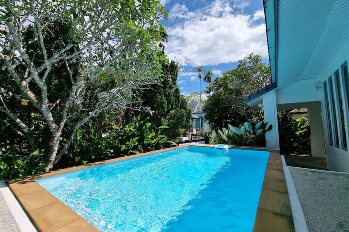 Pools & Facilities