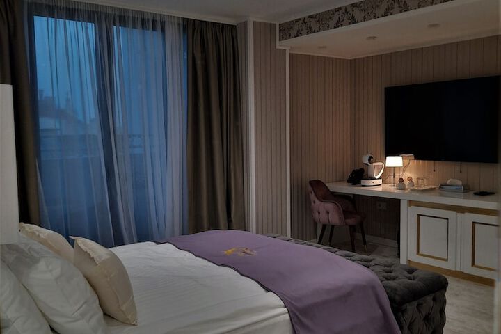 Room 14 of 101