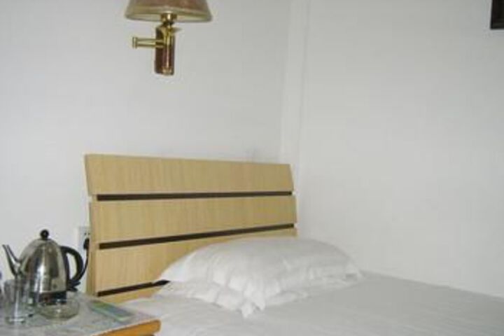 Room 18 of 59