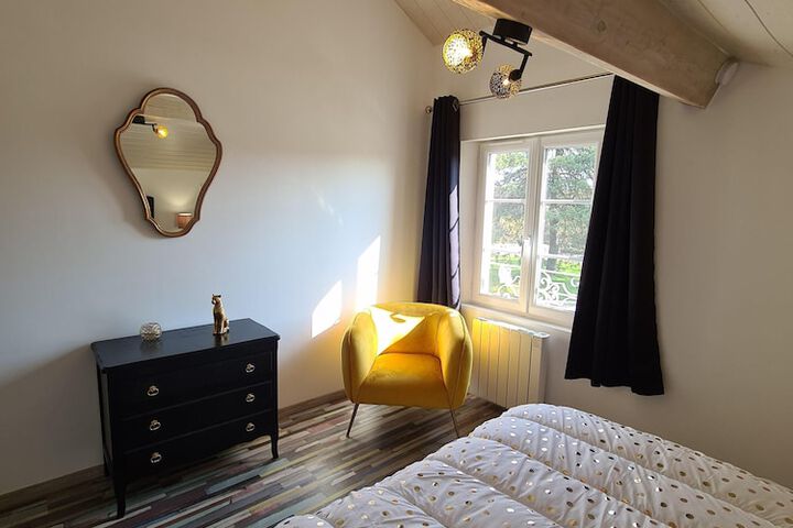 Room 12 of 52