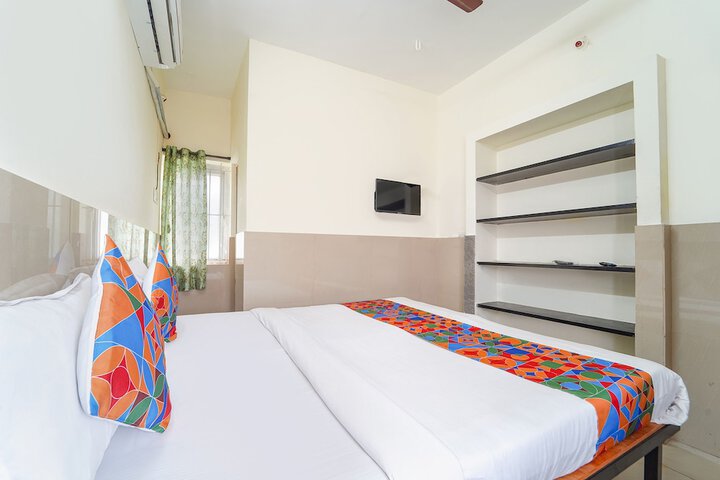 Room 14 of 20
