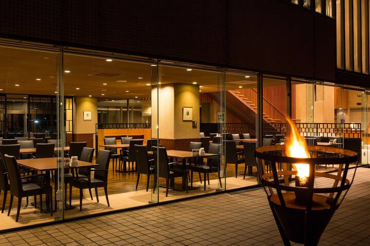 Dining Photos