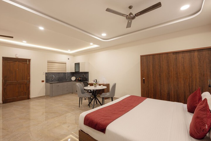 Room 8 of 42