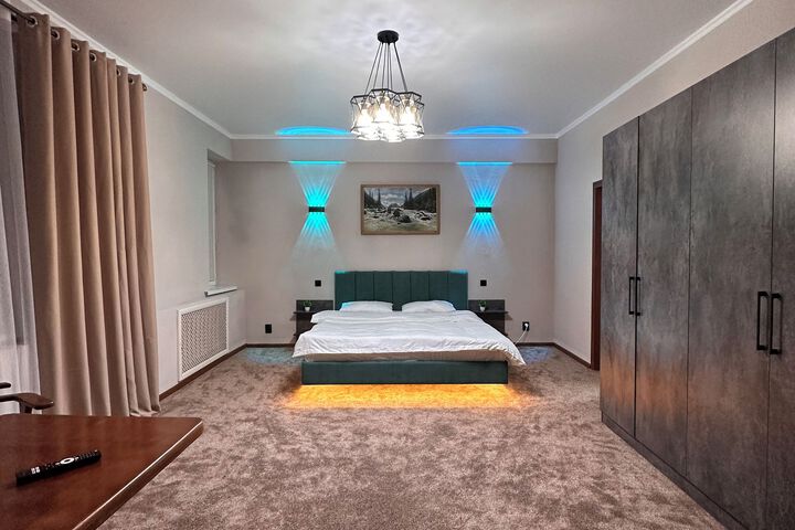 Room 22 of 25