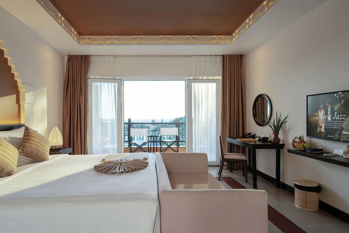 Room 45 of 165