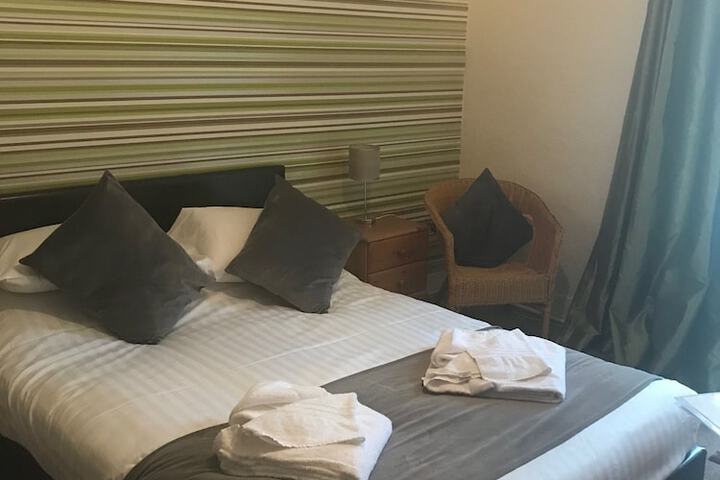 Room 6 of 21