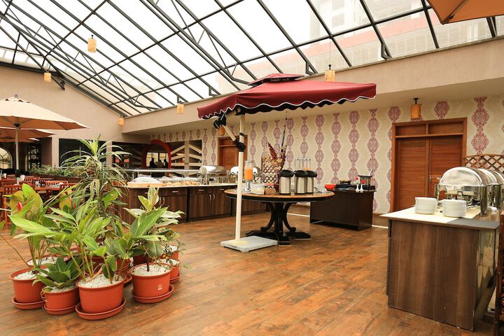 Breakfast area