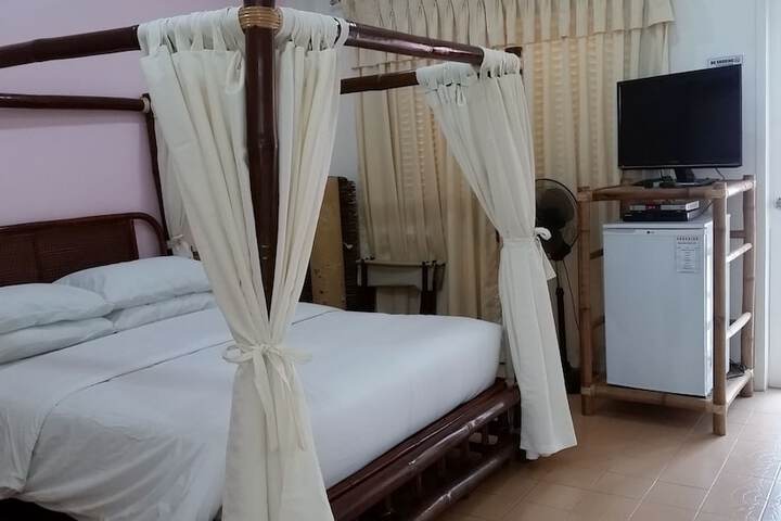 Room 16 of 61