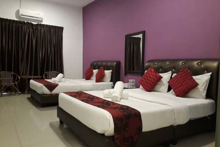 Room 8 of 27