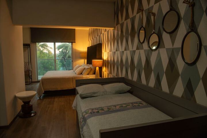 Room 3 of 39