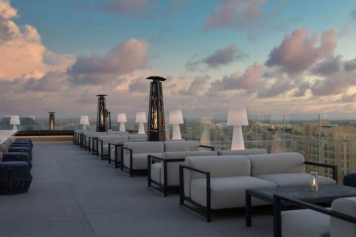 Lounge 191 of 259