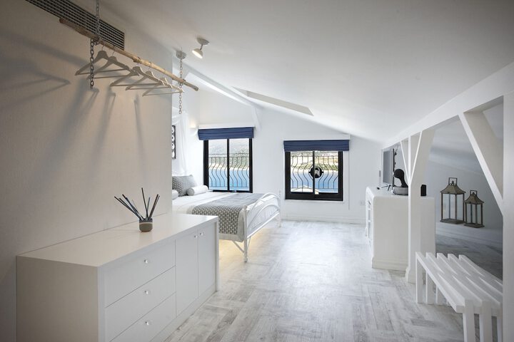 Room 28 of 56