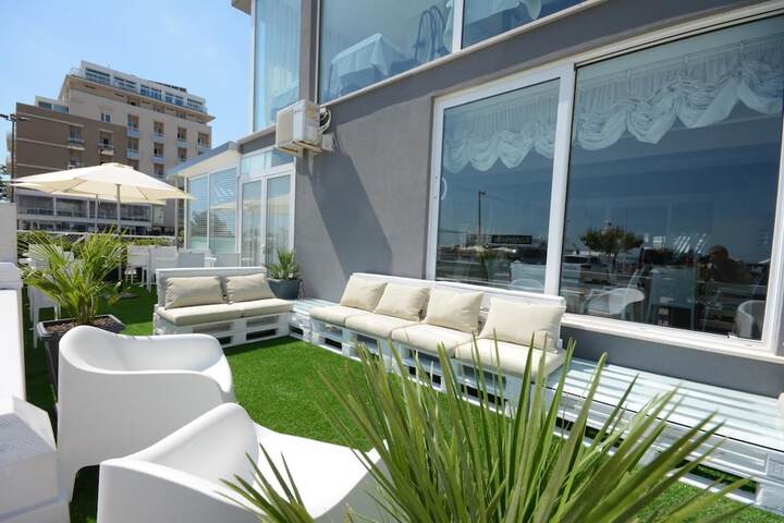 Terrace/Patio 11 of 61