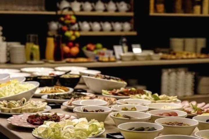 Dining 59 of 67
