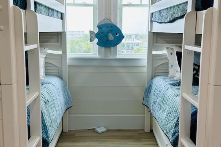 Room 83 of 363