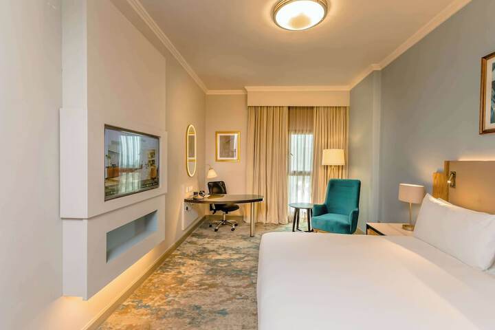 Room 21 of 62