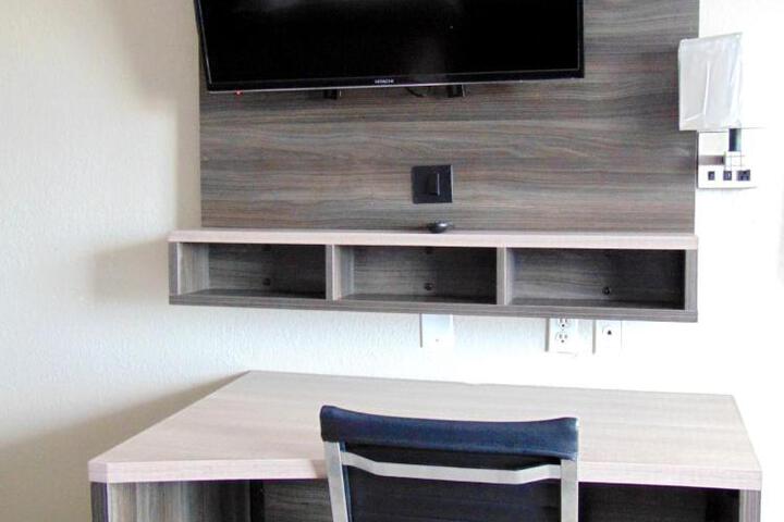 2 Double Beds (7 of 11)