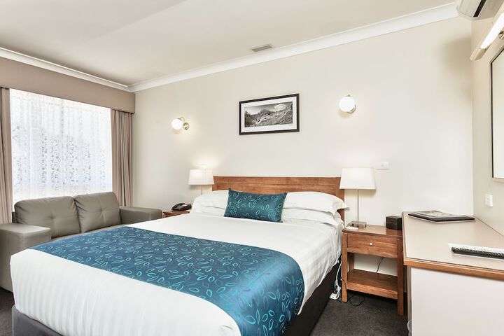 Room 5 of 26