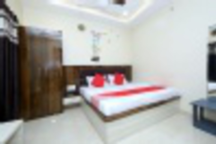 Room 387 of 407