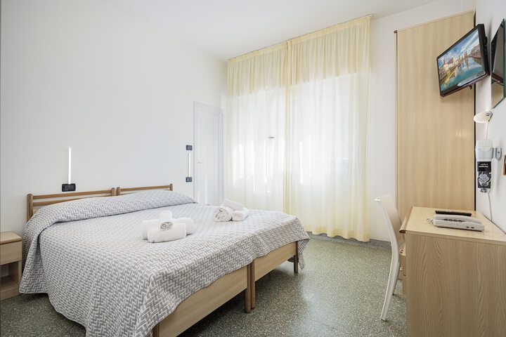 Room 5 of 30