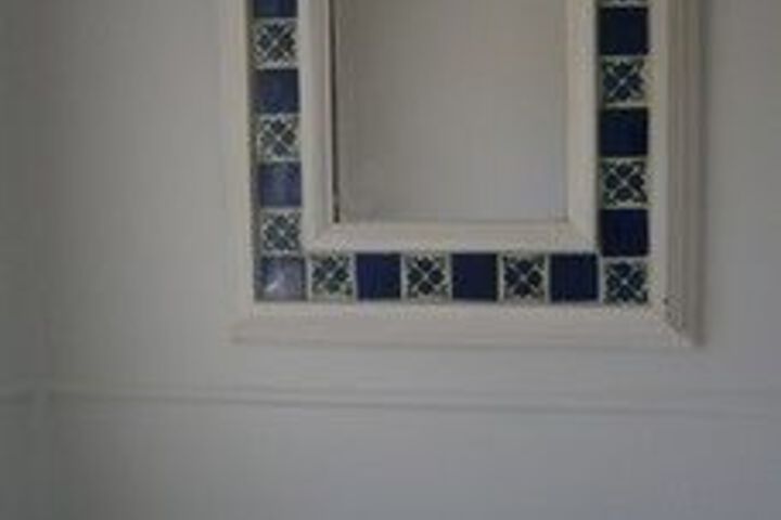 Room 2 of 17