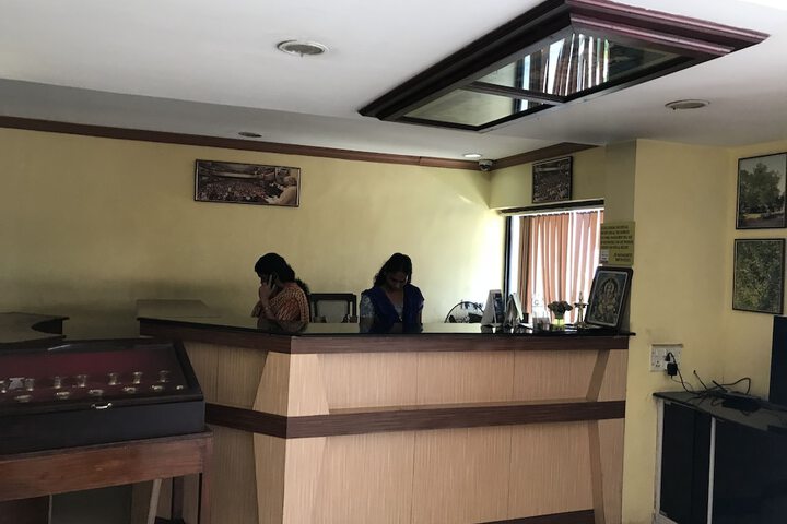 Indraprastham Tourist Home