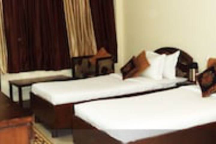VAKNA HOTEL