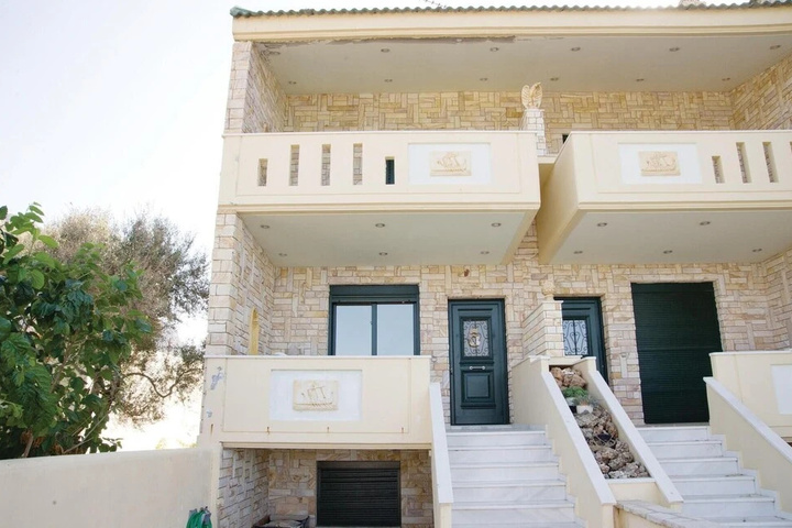 Awesome Home in Diakopto Achaias P. With 3 Bedrooms and Wifi