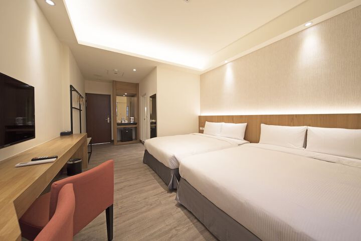 Room 6 of 20