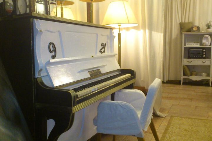 Room 32 of 62