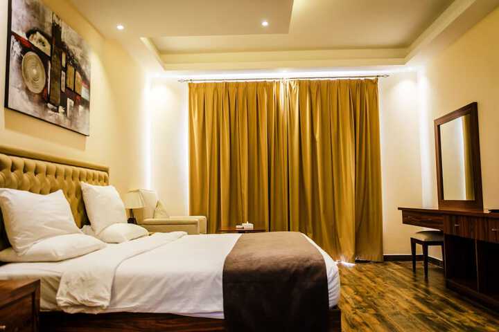 Room 17 of 26