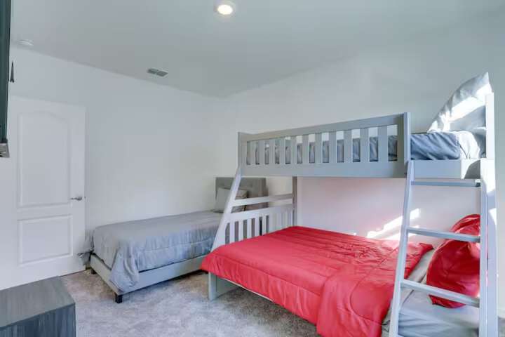 Room 1 of 24