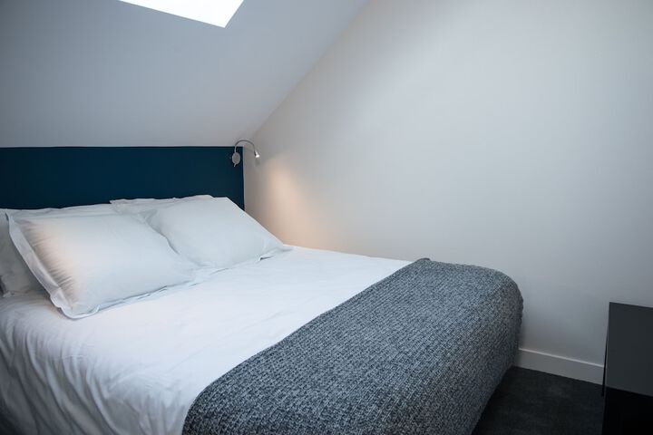 Room 7 of 80