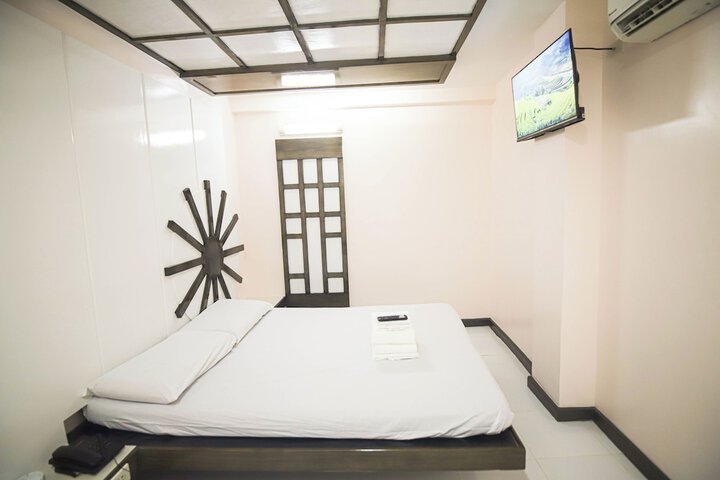 Room 41 of 53