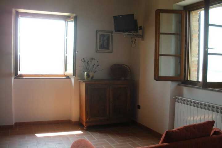 Room 25 of 28