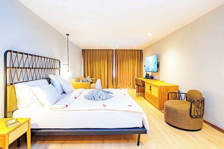 Room 15 of 119