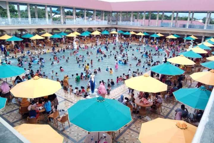Pool Photo