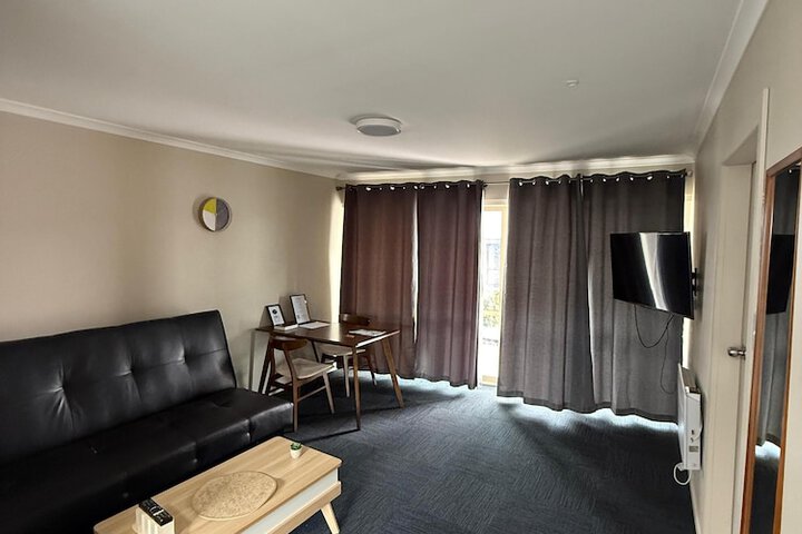 Room 10 of 37