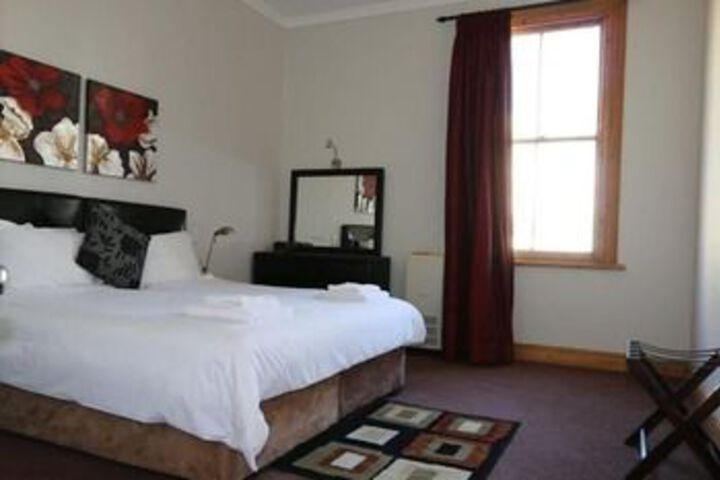 Room 8 of 23