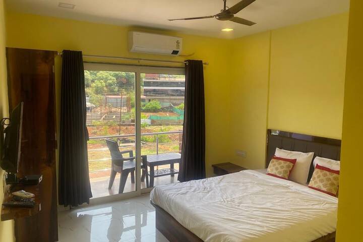 Room 3 of 16