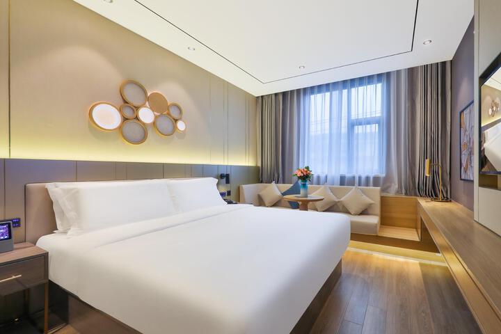Room 5 of 23