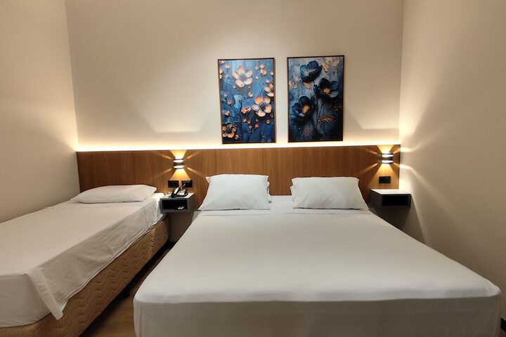 Room 16 of 68
