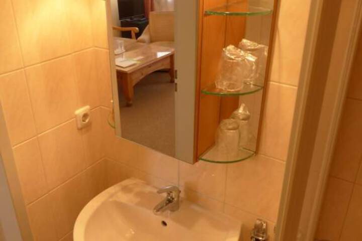 General 10 of 18